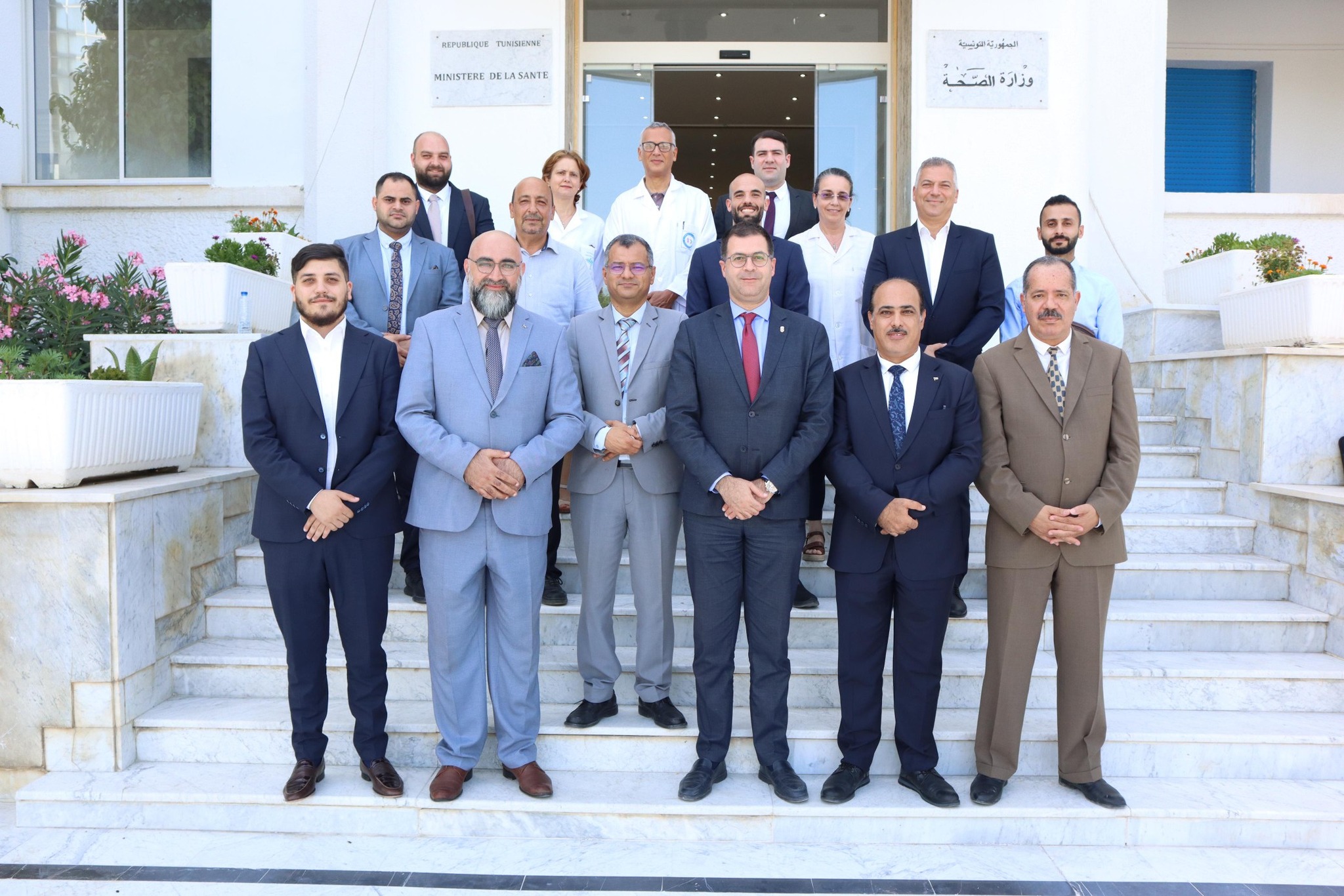 1751099277910-ef554b3ff41c