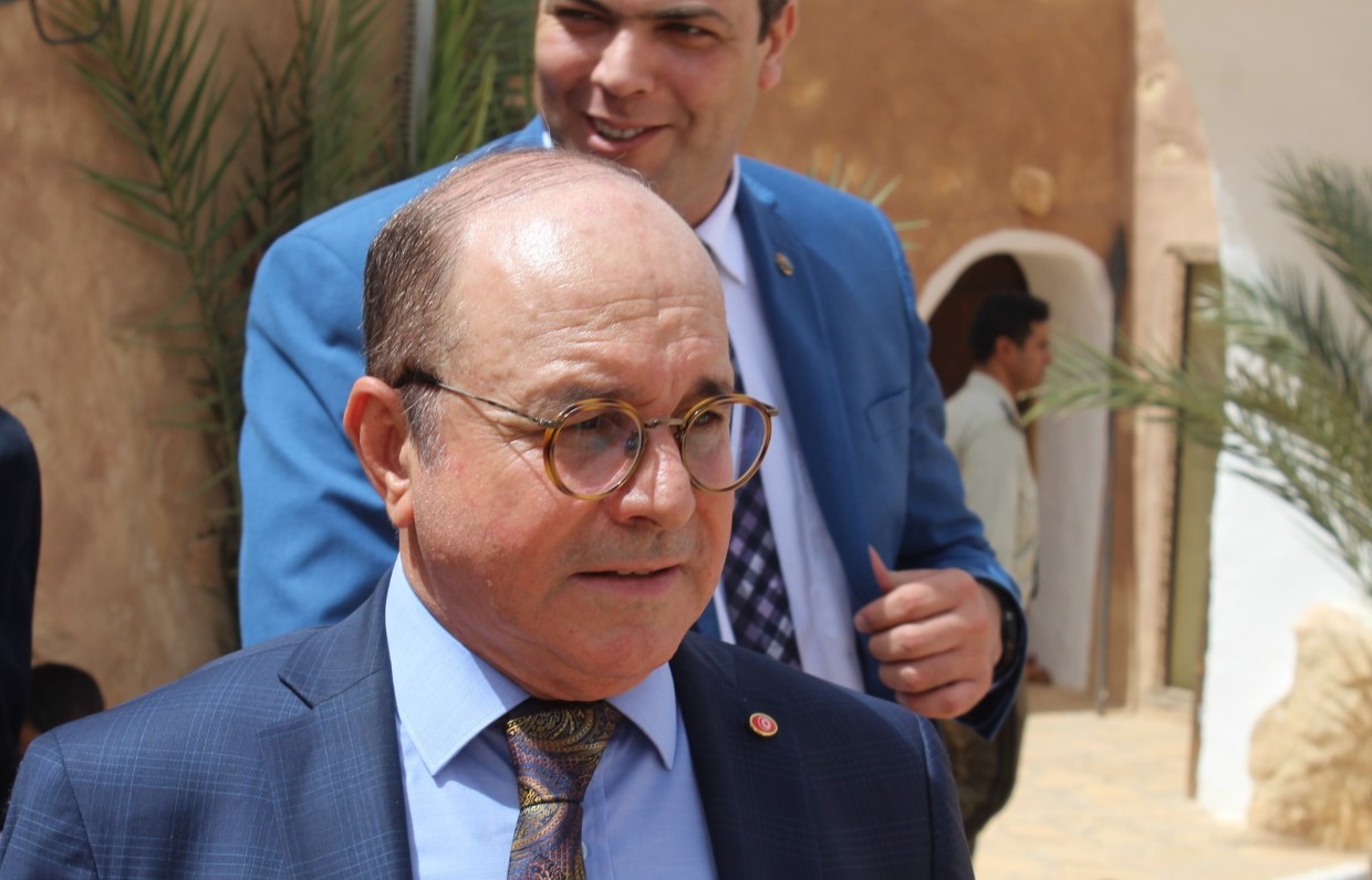 1754175368008-202a9c9fa295