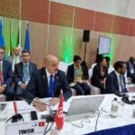 1759952135419-b7871a1e07b4