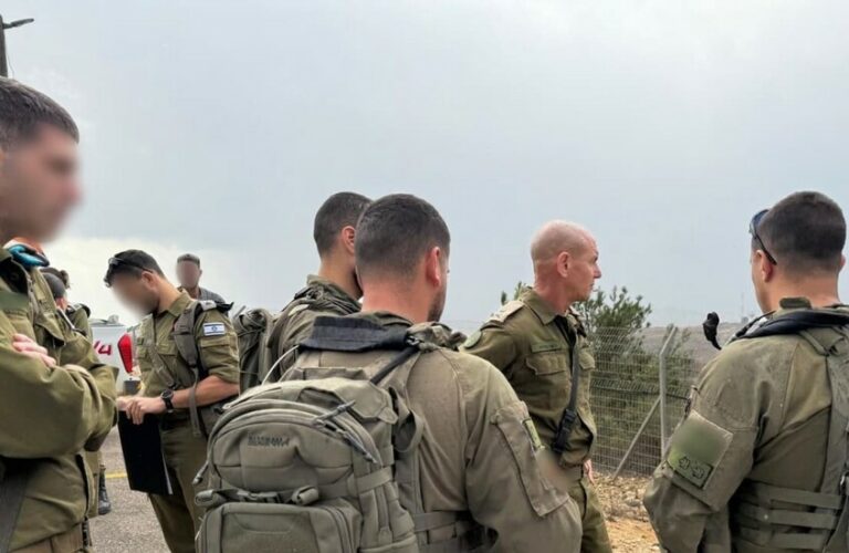 692d366e4c59b7425d3074f8