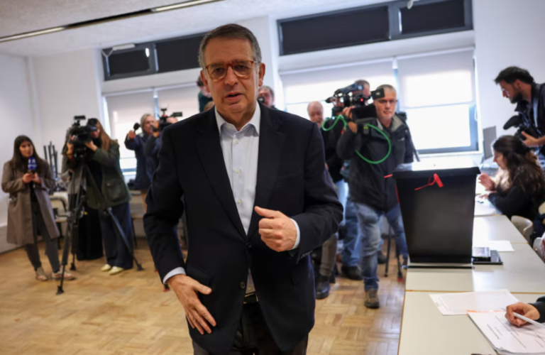 6989506d4c59b772c2674797