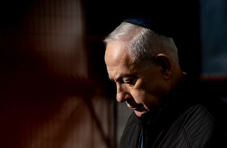 6992b6404c59b7570d7d580b