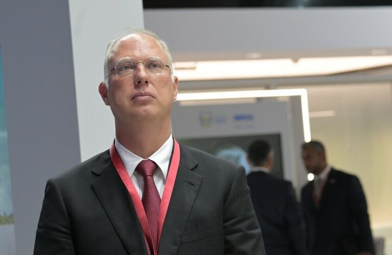 699ddb124c59b70d8f682063