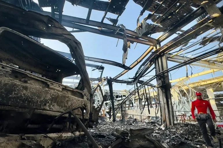 6d4f8b92-8c87-444d-b164-ec9f1ea5a0ad