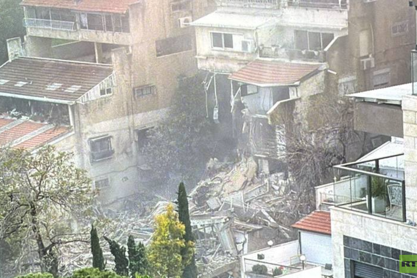 69d345a742360448db141a6c