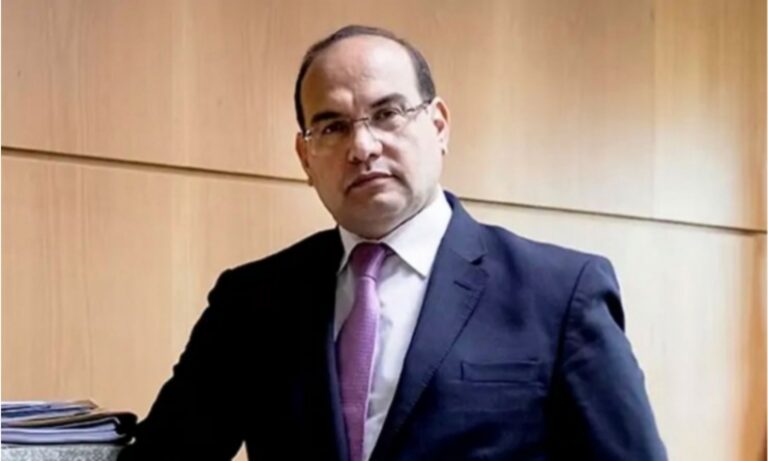 ac77653d6f4c27752bf0099f6b182c81_XL