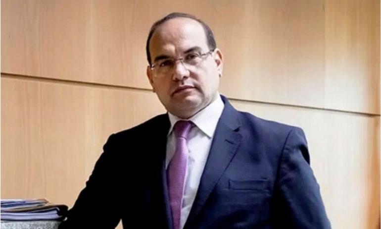 ac77653d6f4c27752bf0099f6b182c81_XL